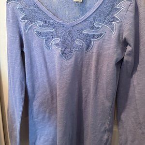 ARIAT. women's top with lace insert at neckline, long sleeve, Periwinkle Blue.SP
